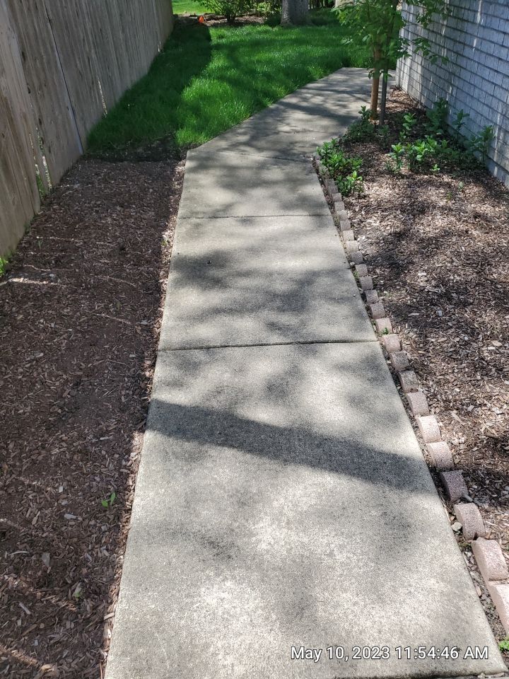 Lincolnwood, IL house washing, and patios by Northern Power Washing LLC.
