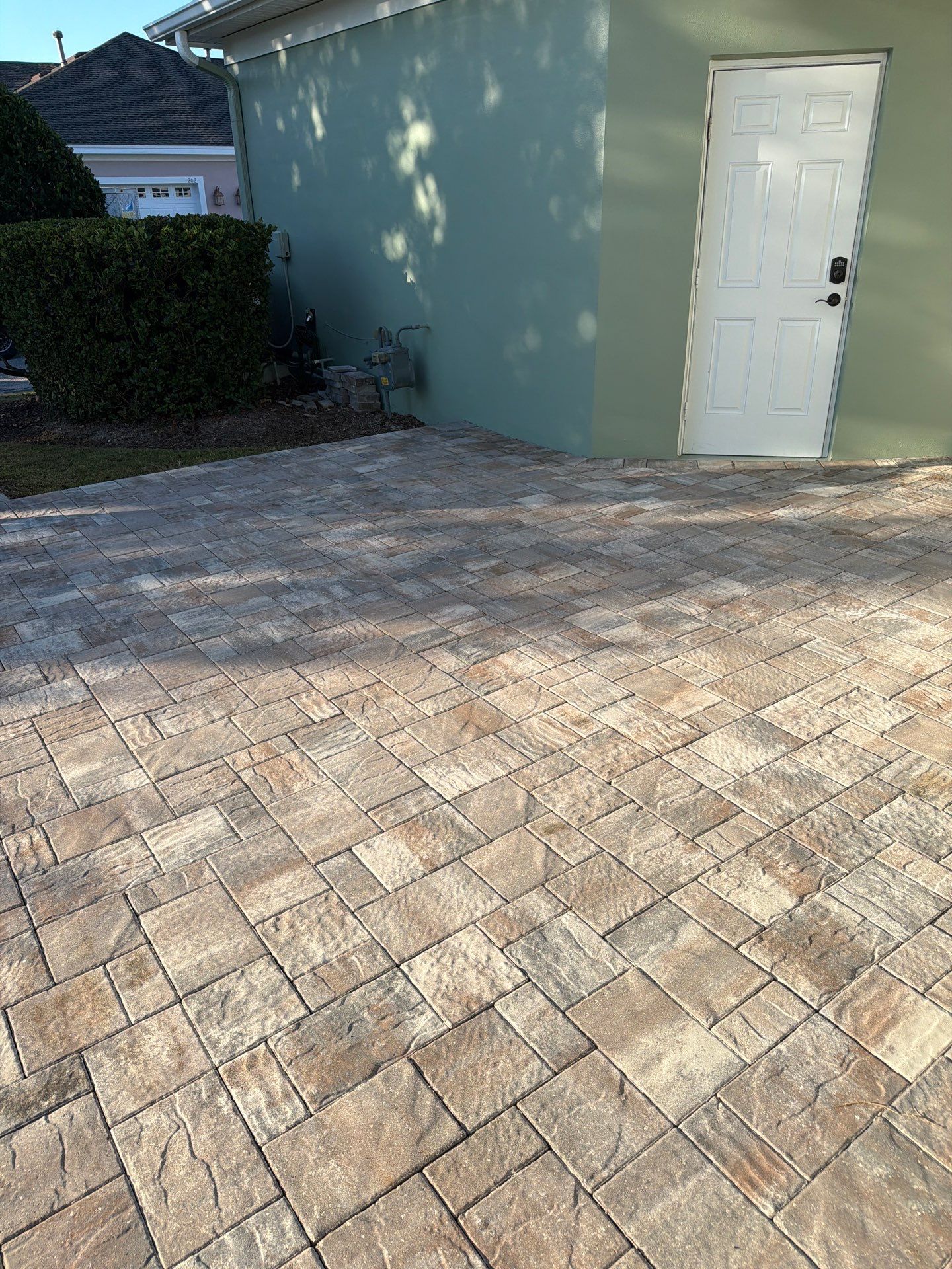 Multi-Toned Paver Patio and Walkway sealing in Mira Bay Apollo Beach by Supreme Paver Experts