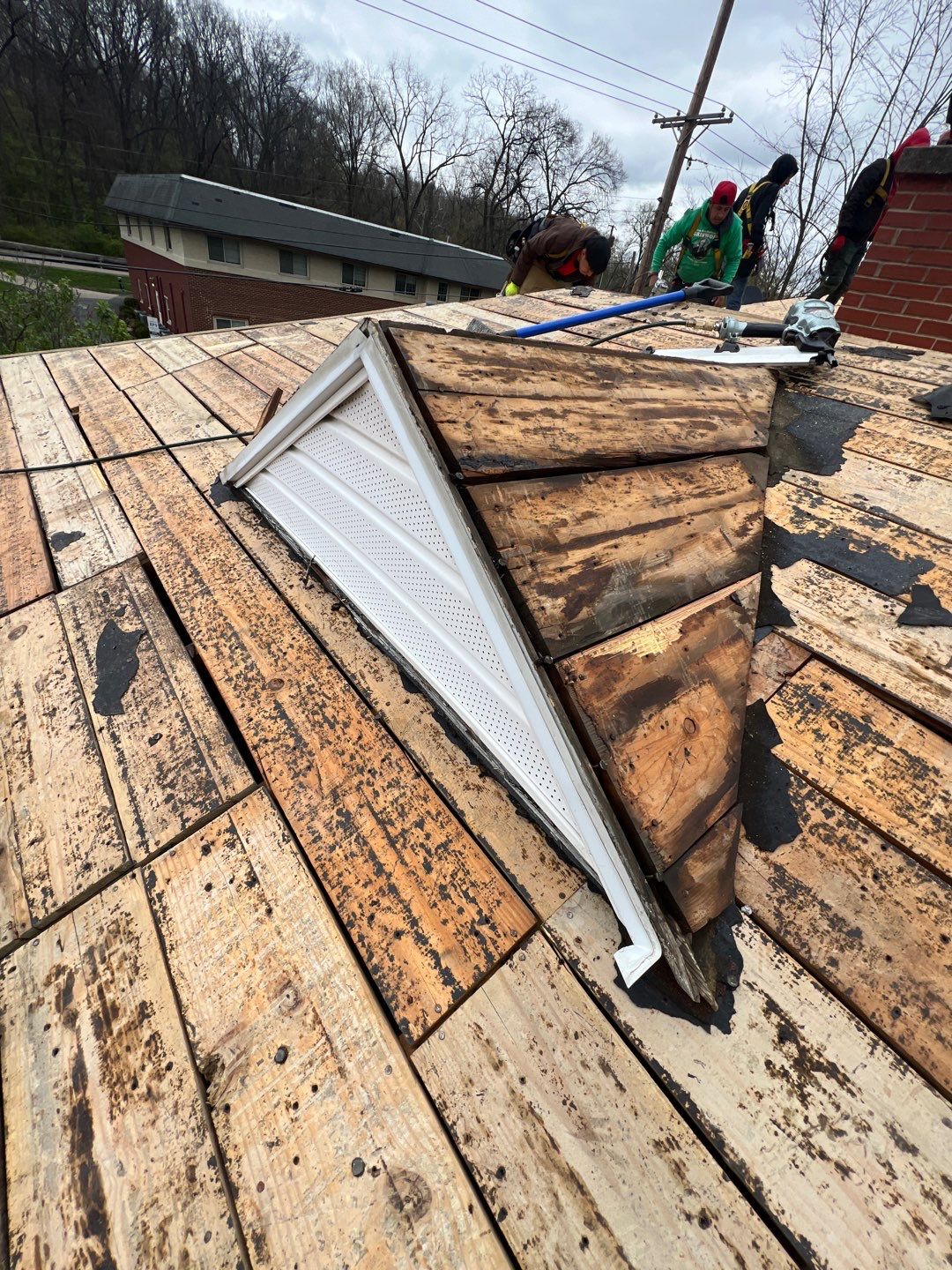 Residential Roofing Installation by WIW Enterprises Inc