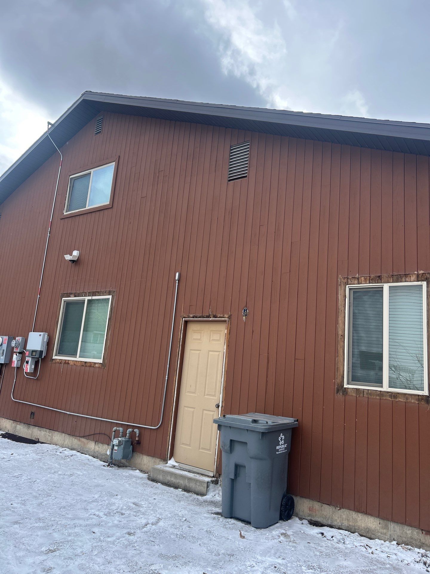 Pleasant Grow | Master Exterior Redesign | Aged Pewter & Iron Gray by Ideal Siding Utah