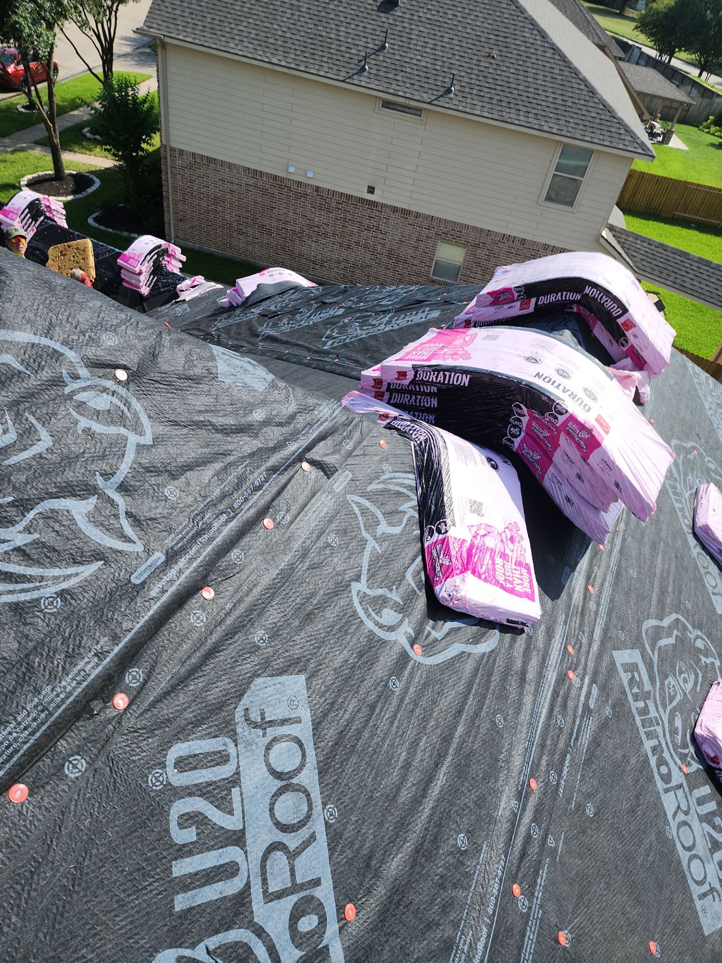 Residential Roofing Installation using Owen's Corning Duration (Lifetime) Shingles by Roof Repair Company