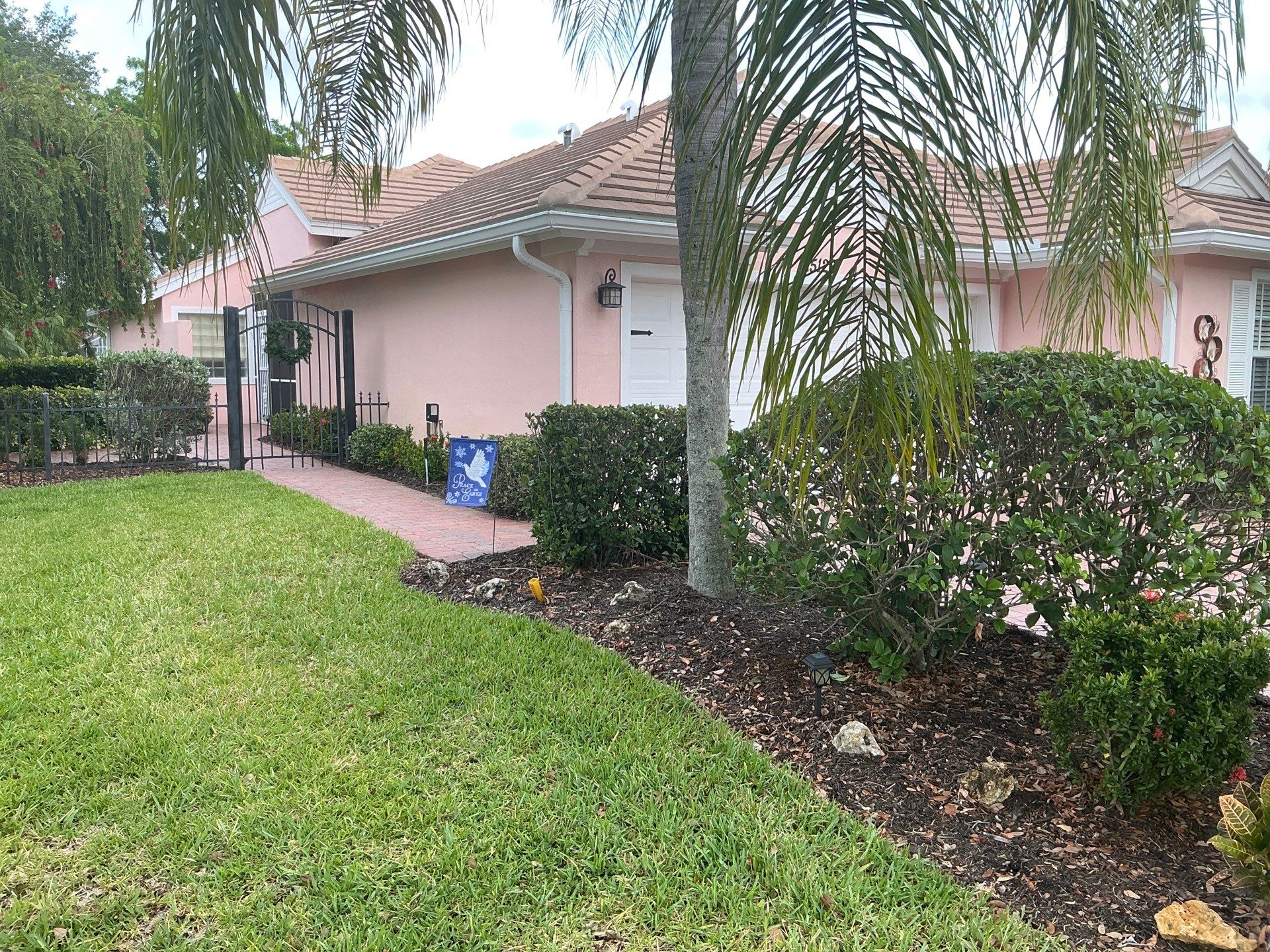 Gutter Guard Entire Home in Alva FL by Gutter Professors