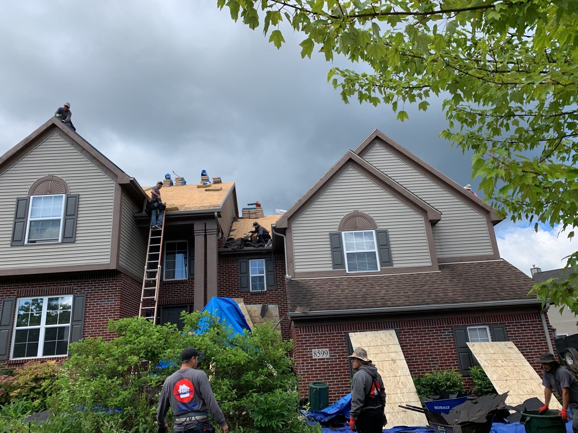 Roof Replacement using CertainTeed Landmark by 180 Contractors