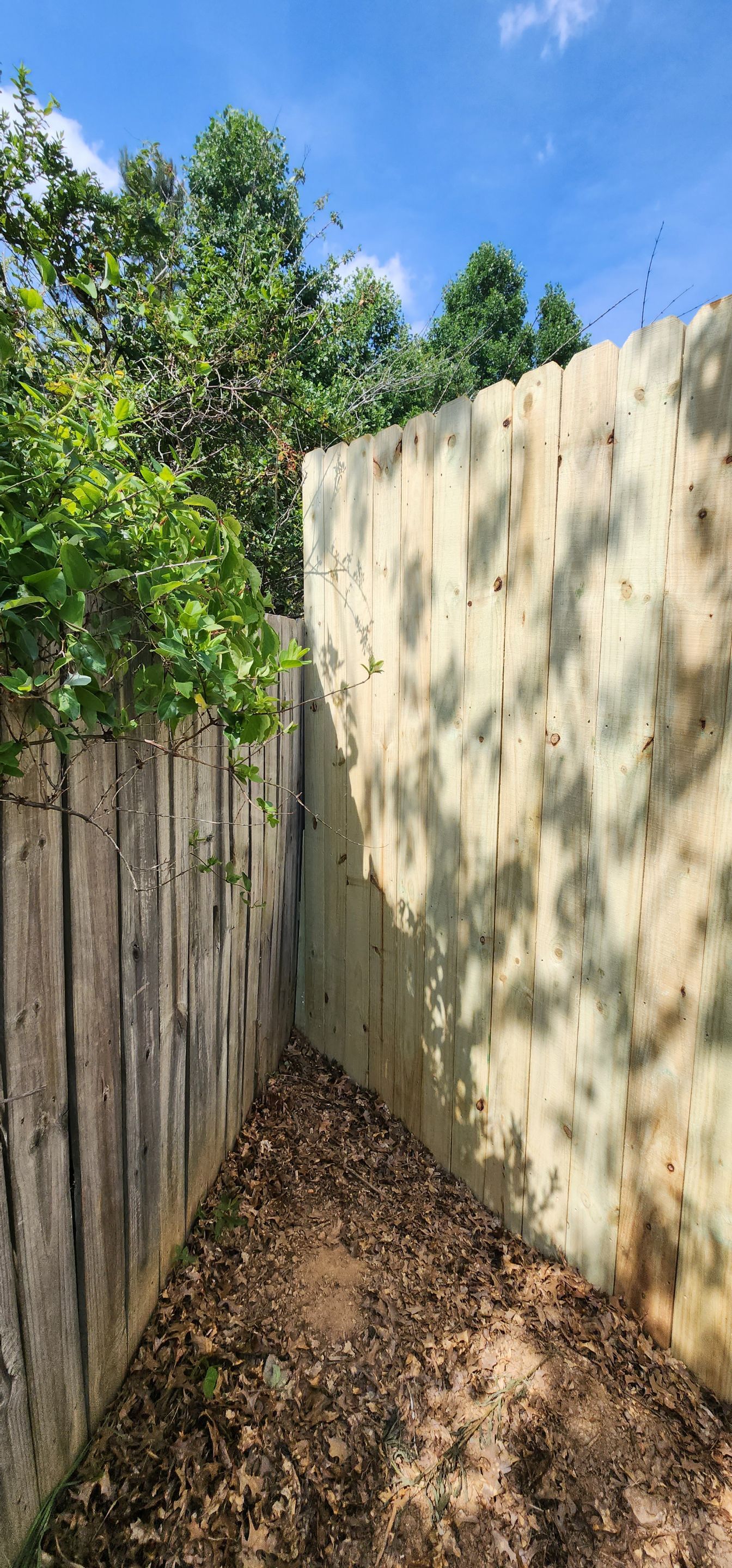8 Foot Wood Privacy Fence Installation by Titans of Timber Fence & Stain