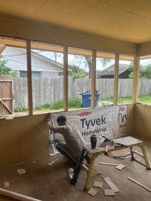 Screened in, on Spicewood