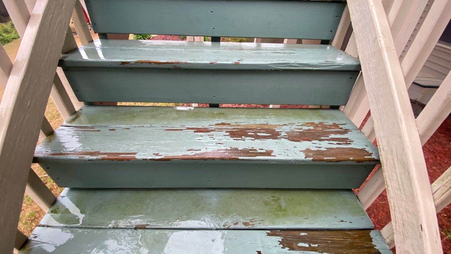 Weathered Deck using AcryFin by DuraSeal