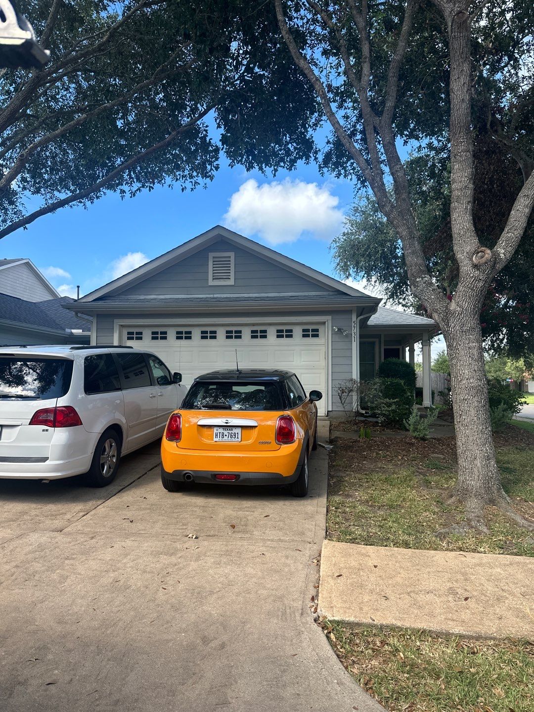 Hail Damage using Owen's Corning Duration (Lifetime) Shingles by Roof Repair Company