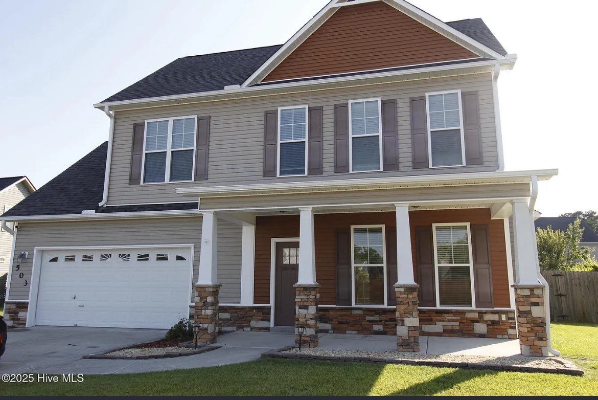 LIFE CONSTRUCTION & ROOFING featured photo.