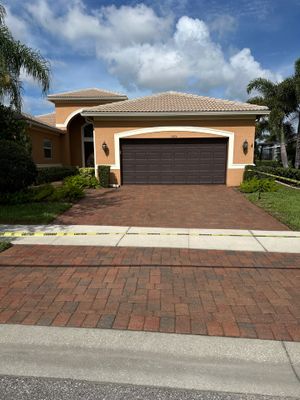 Professional Paver Stripping and Sealing Service in Valencia Lakes Wimauma