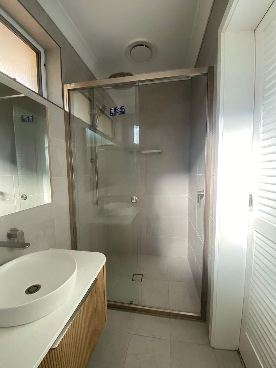 Ensuite Renovation by Re-seal Bathrooms