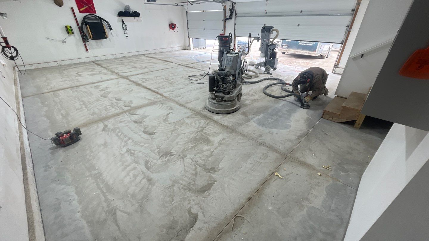 Garage using Silver Creek by Select Painting, Coatings & Garage Cabinets