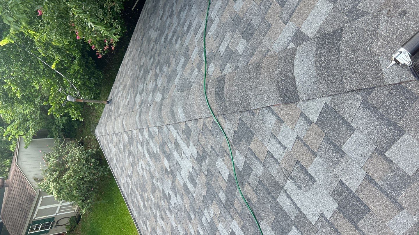 Williamsburg Gray - Owens Corning TruDefinition Duration by RoofsOnly.com