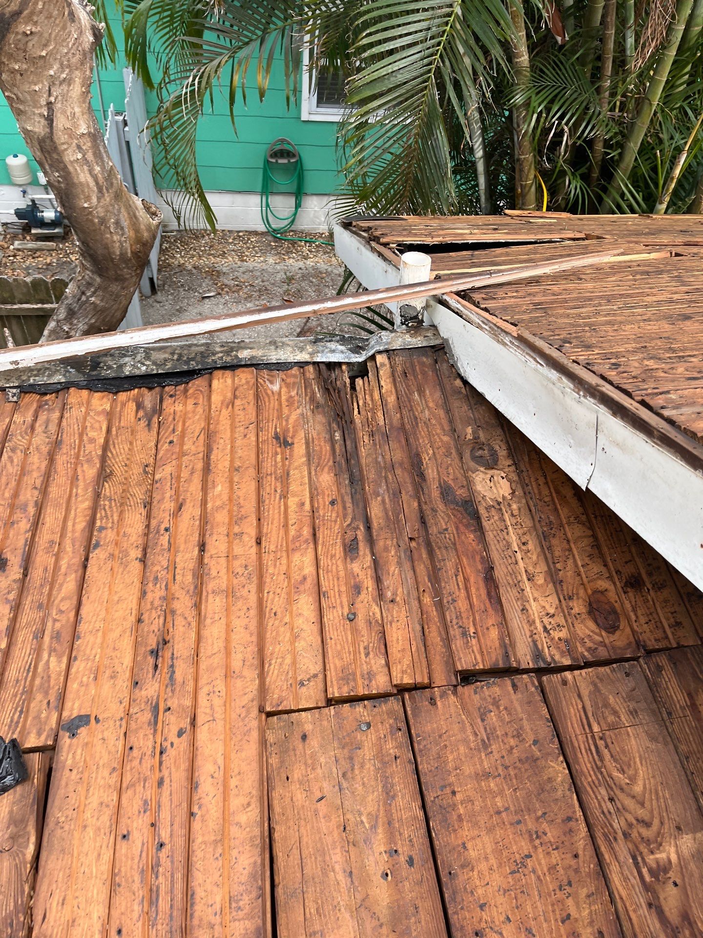 Project in Gulfport 33707 by Mitchell Roofing Company LLC 