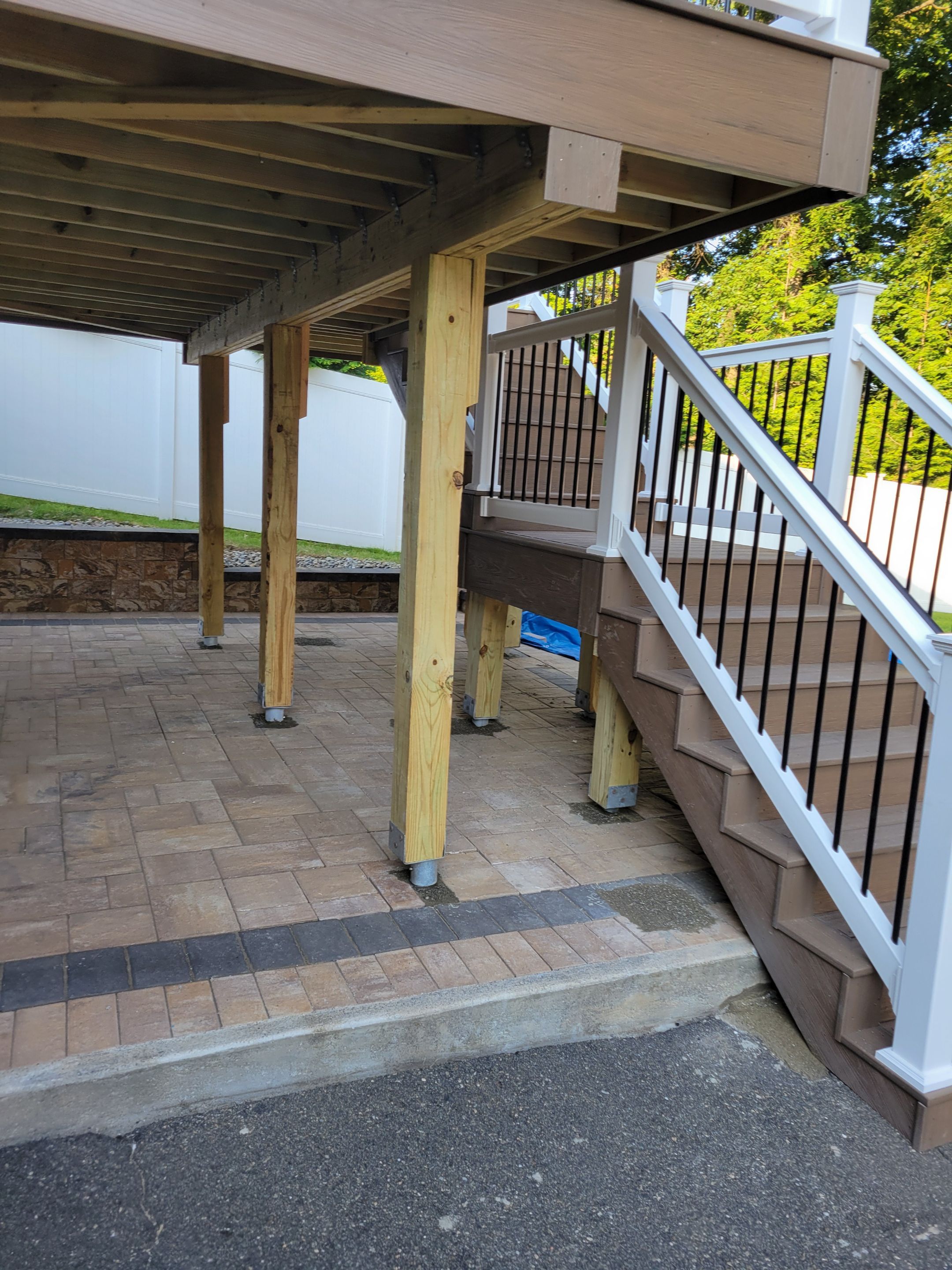 New Deck using Deckorators Venture - Color Sandbar  by deck guardian