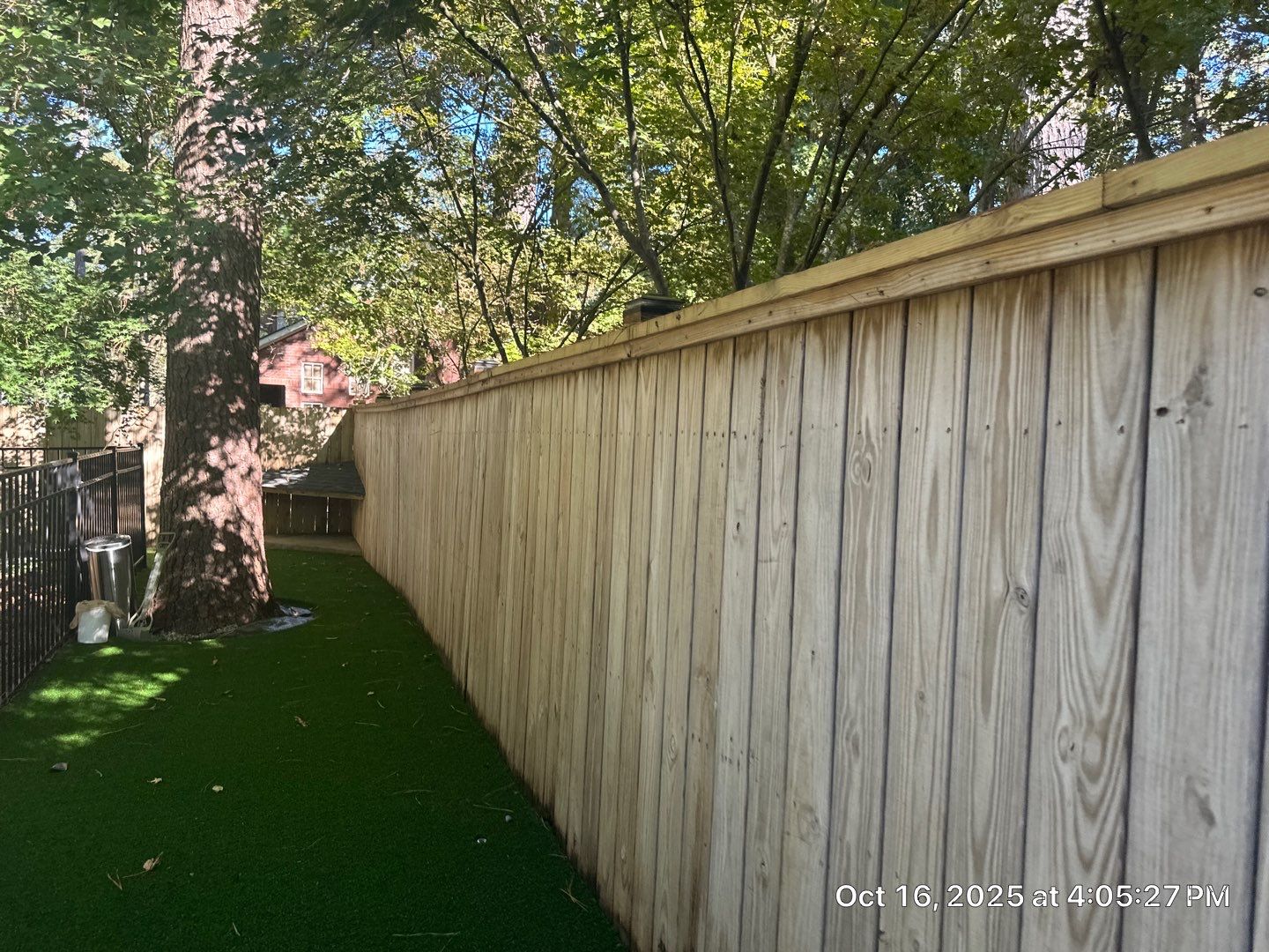 Wood Fence using Wood Sealant by DuraSeal