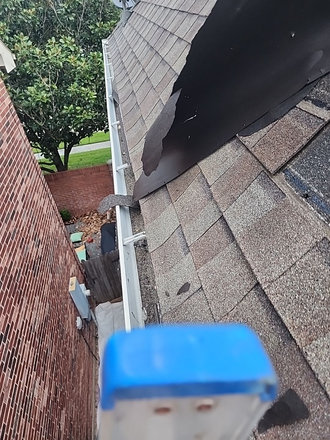 Residential Roofing Installation using Owen's Corning Duration (Lifetime) Shingles by Roof Repair Company