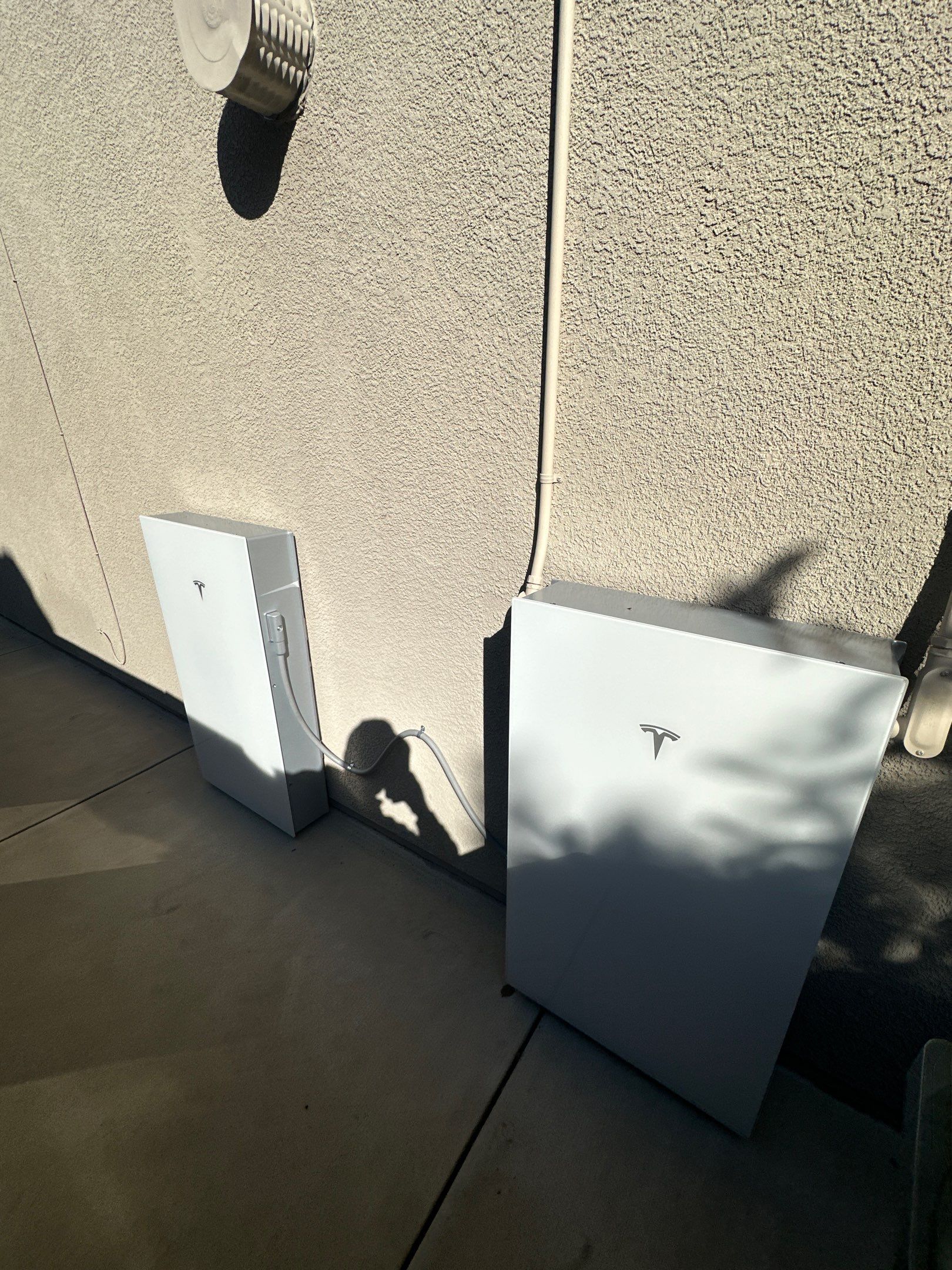 Residential Solar Panel and Tesla Powerwall 3 Installation in Pico Rivera by AWS Solar