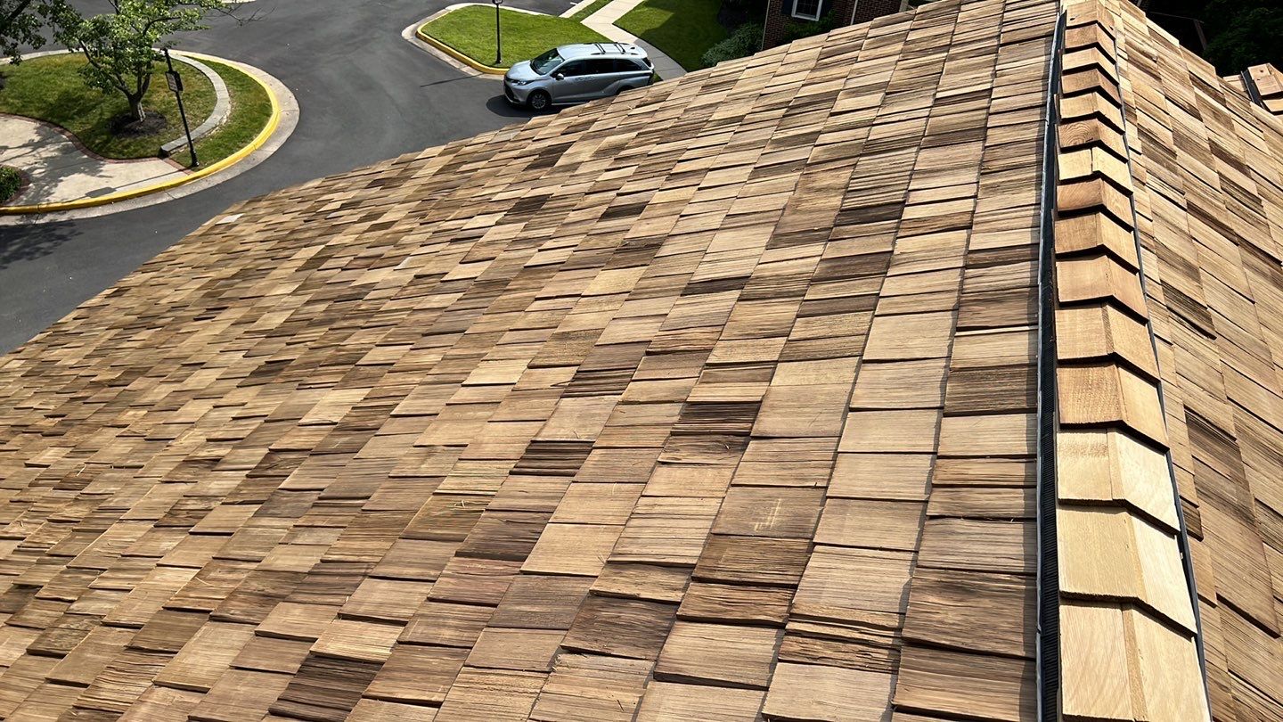 Falls Church - 18" Perfection CCA Shakes in Western Red Cedar by RM Banning, Inc.