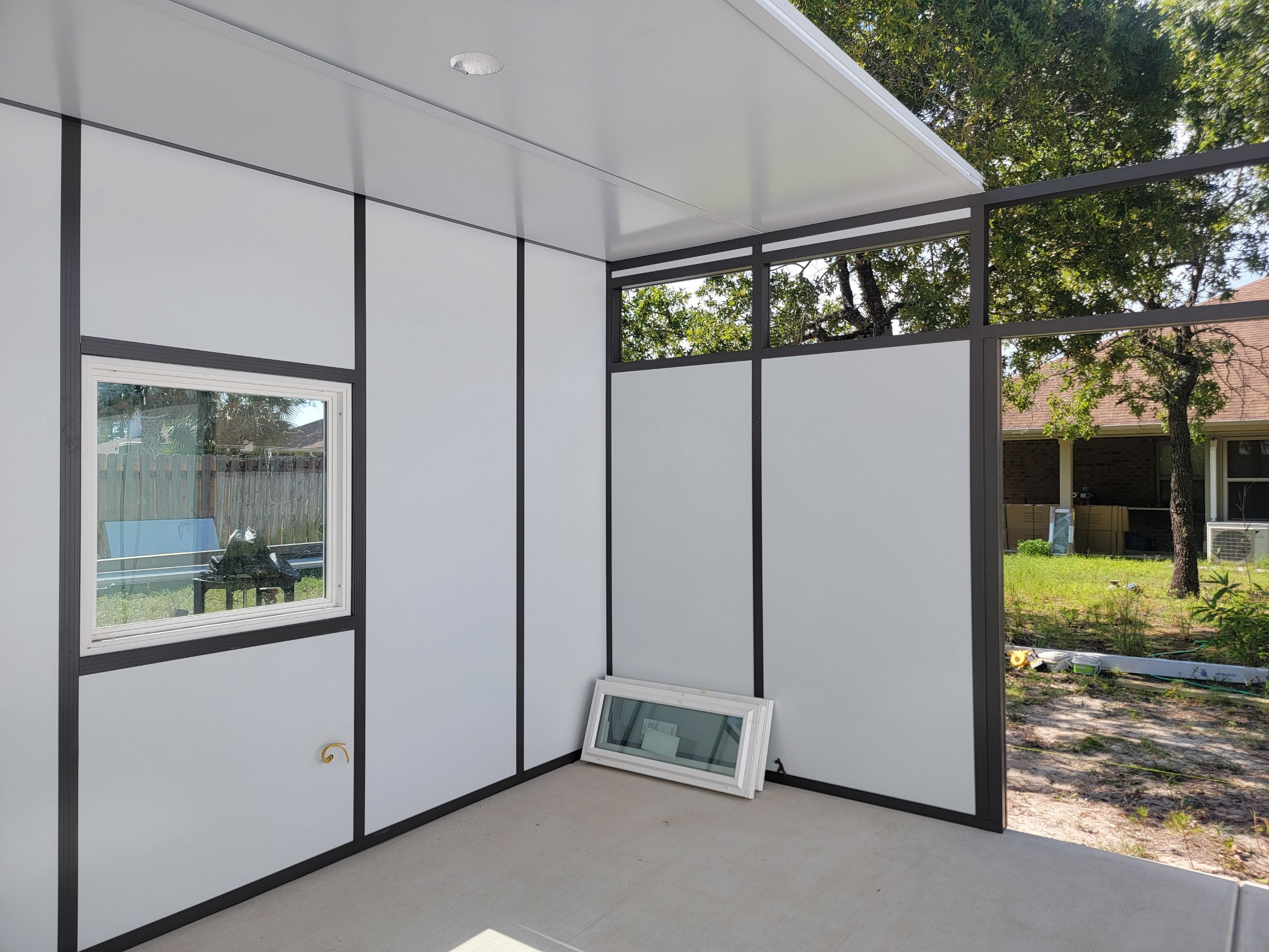 Modern Style Blockhouse in Navarre by Titan Sunrooms