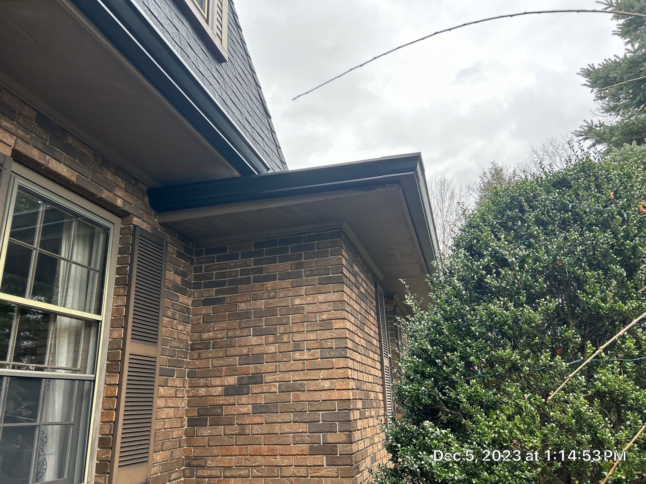Residential Roofing Installation using Owens Corning TruDefinition Onyx Black by A Plus Exterior