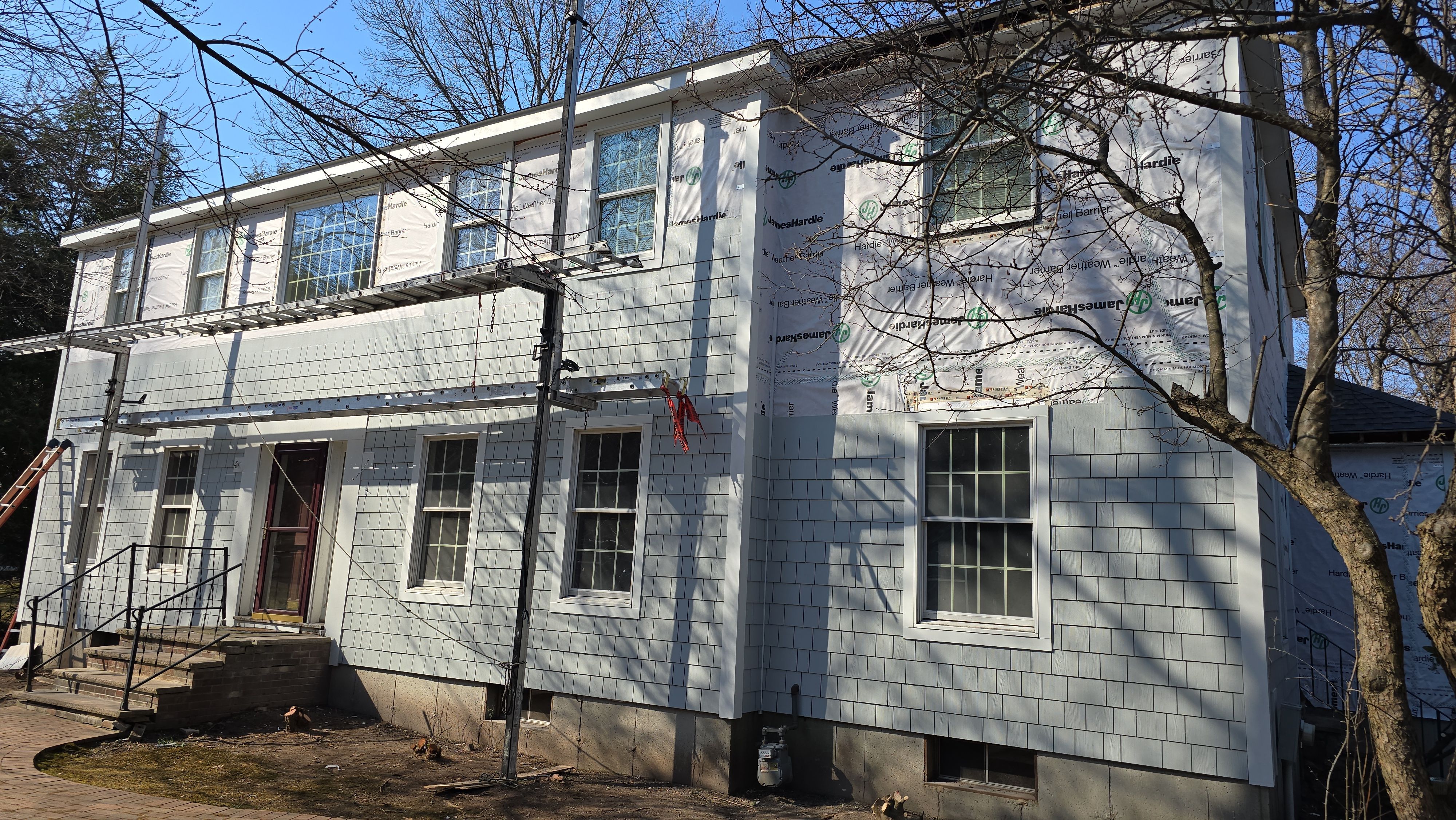 Siding and roof replacement in Framingham, Ma by UBrothers Construction