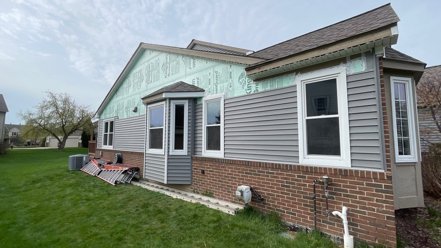 Siding Replacement using Certainteed Classic Restoration D4 by 180 Contractors