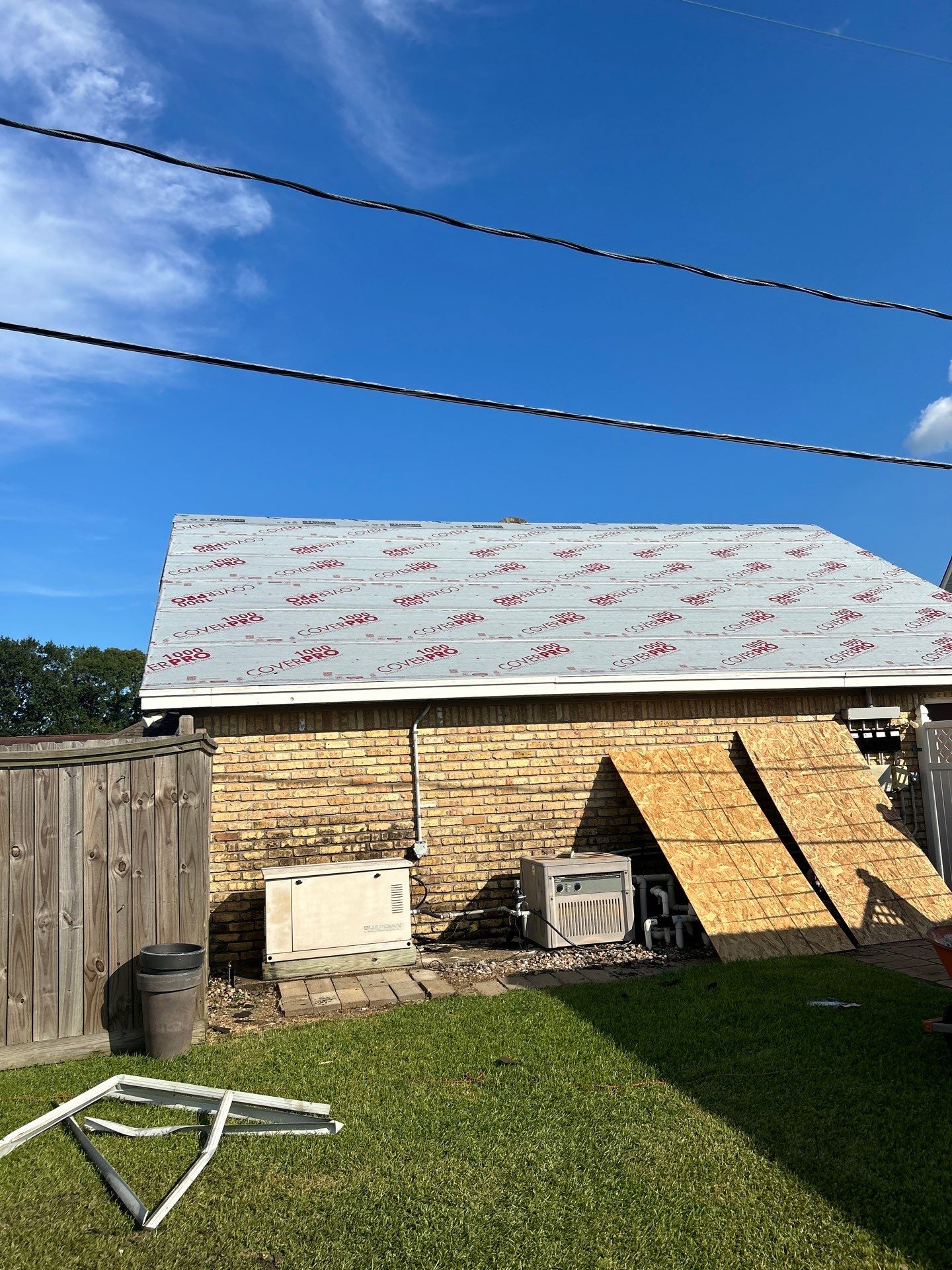 GAF HDZ - Weathered Wood by Elite Roofing LLC