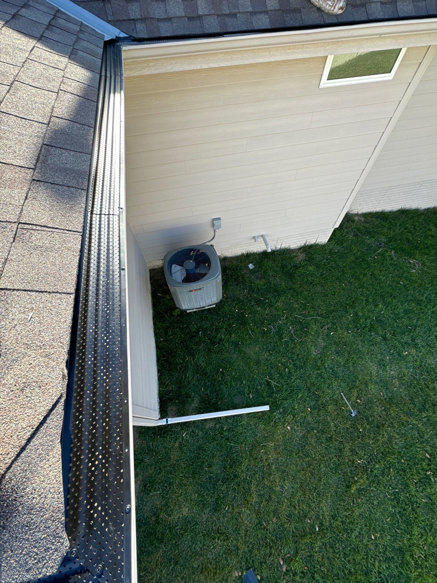LeafGuard Gutter Installation – Gretna, NE by Crows Roofing LLC