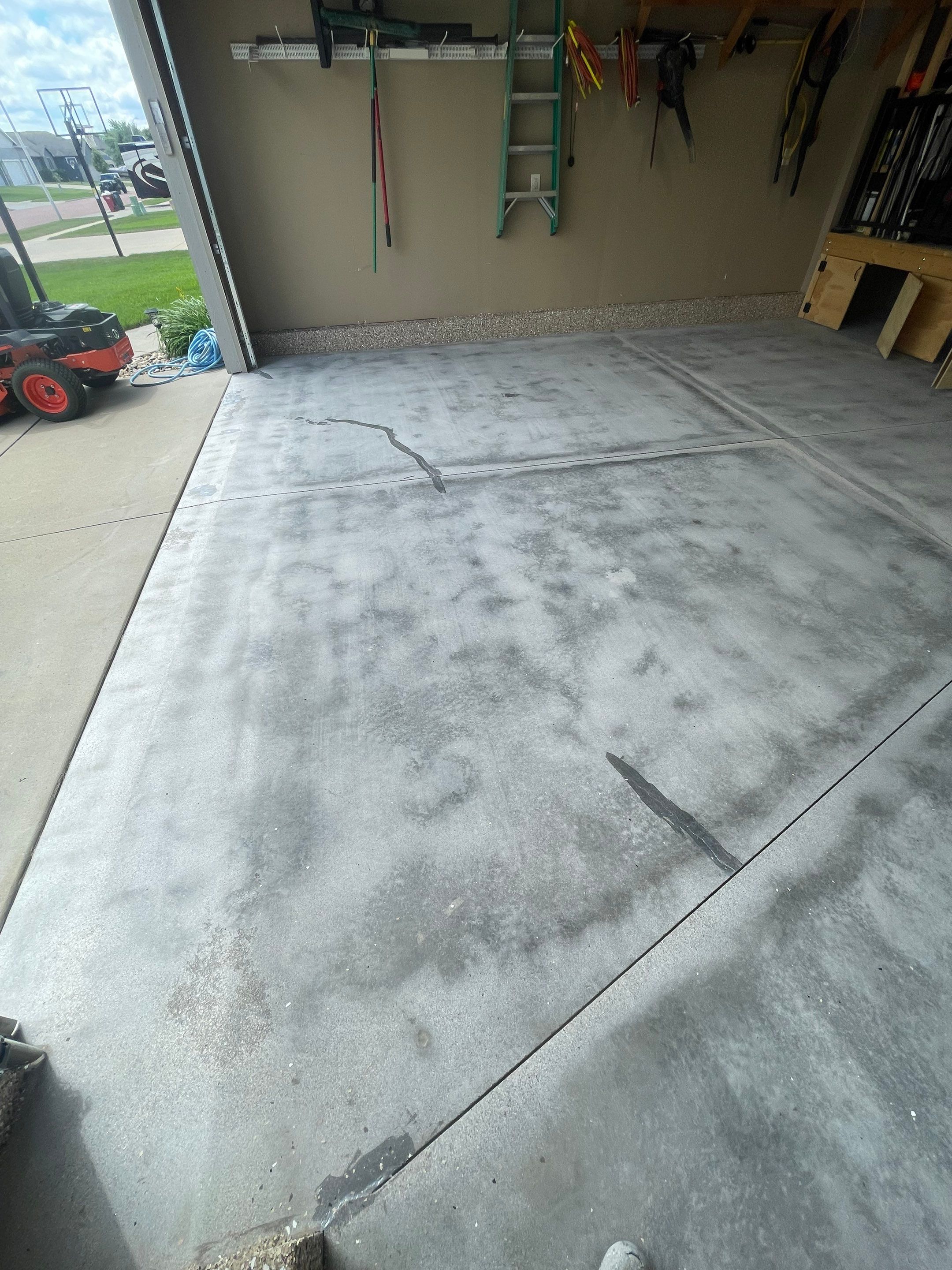 Garage Floor Coating in Tea, South Dakota by Select Painting, Coatings & Garage Cabinets