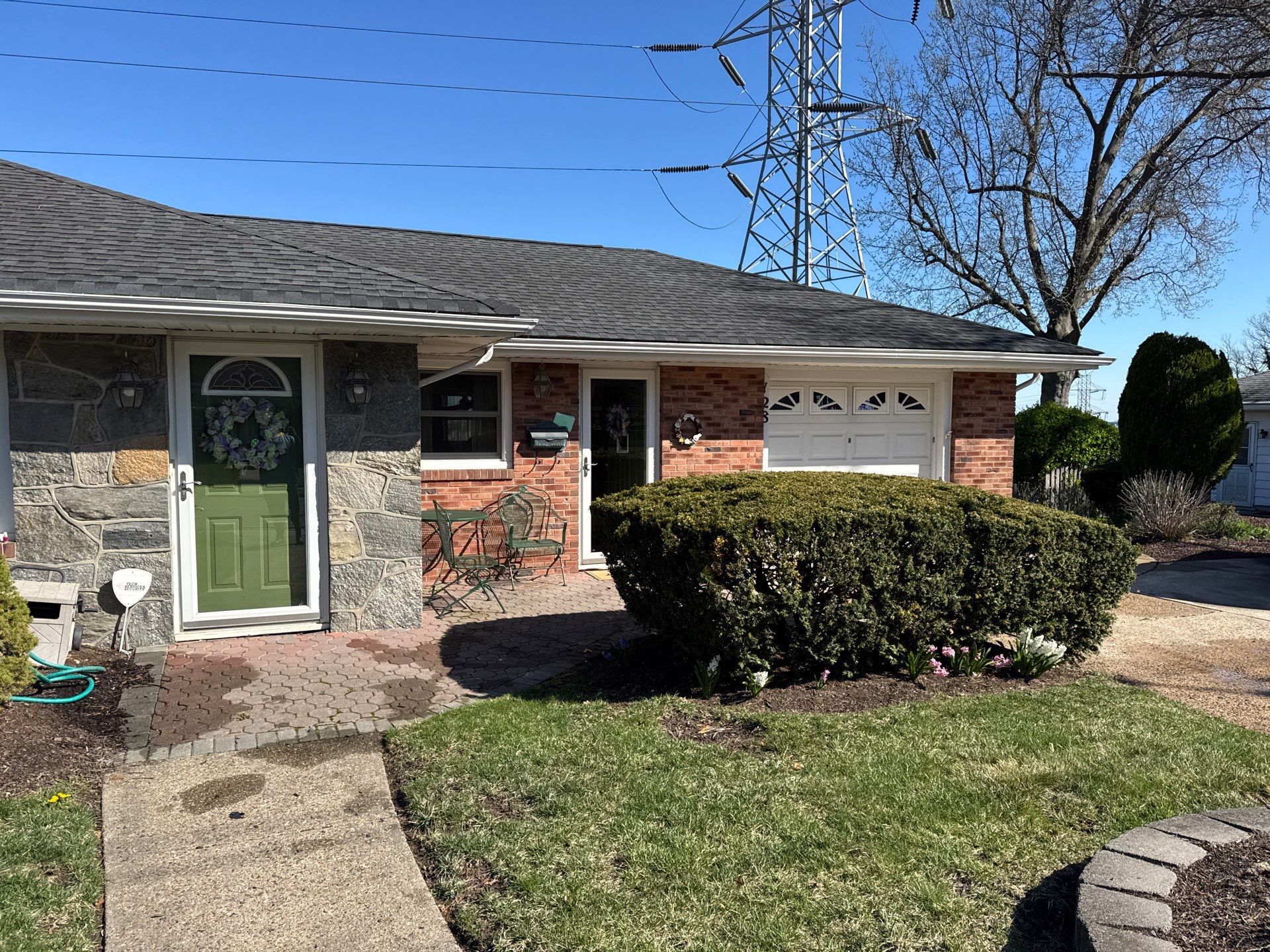 Window Cleaning in Sayreville, NJ by Clearview Washing