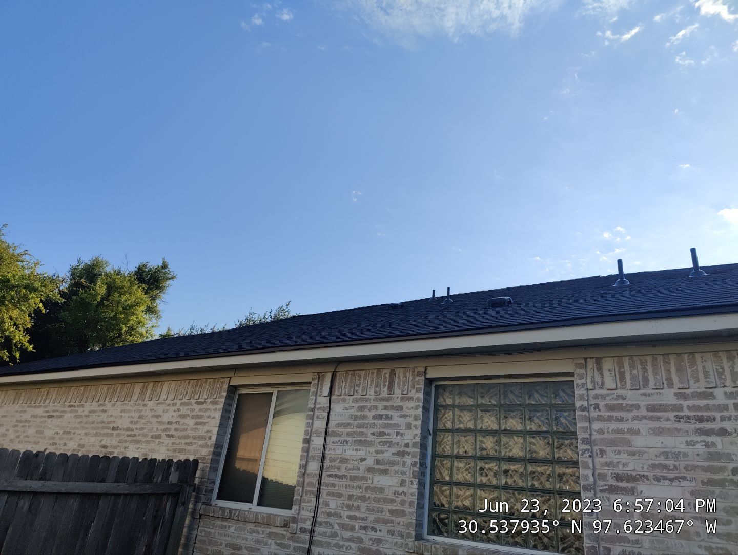 Residential Roofing Installation using Owens Corning Oakridge Onyx Black by DeZign Roofing & Exteriors