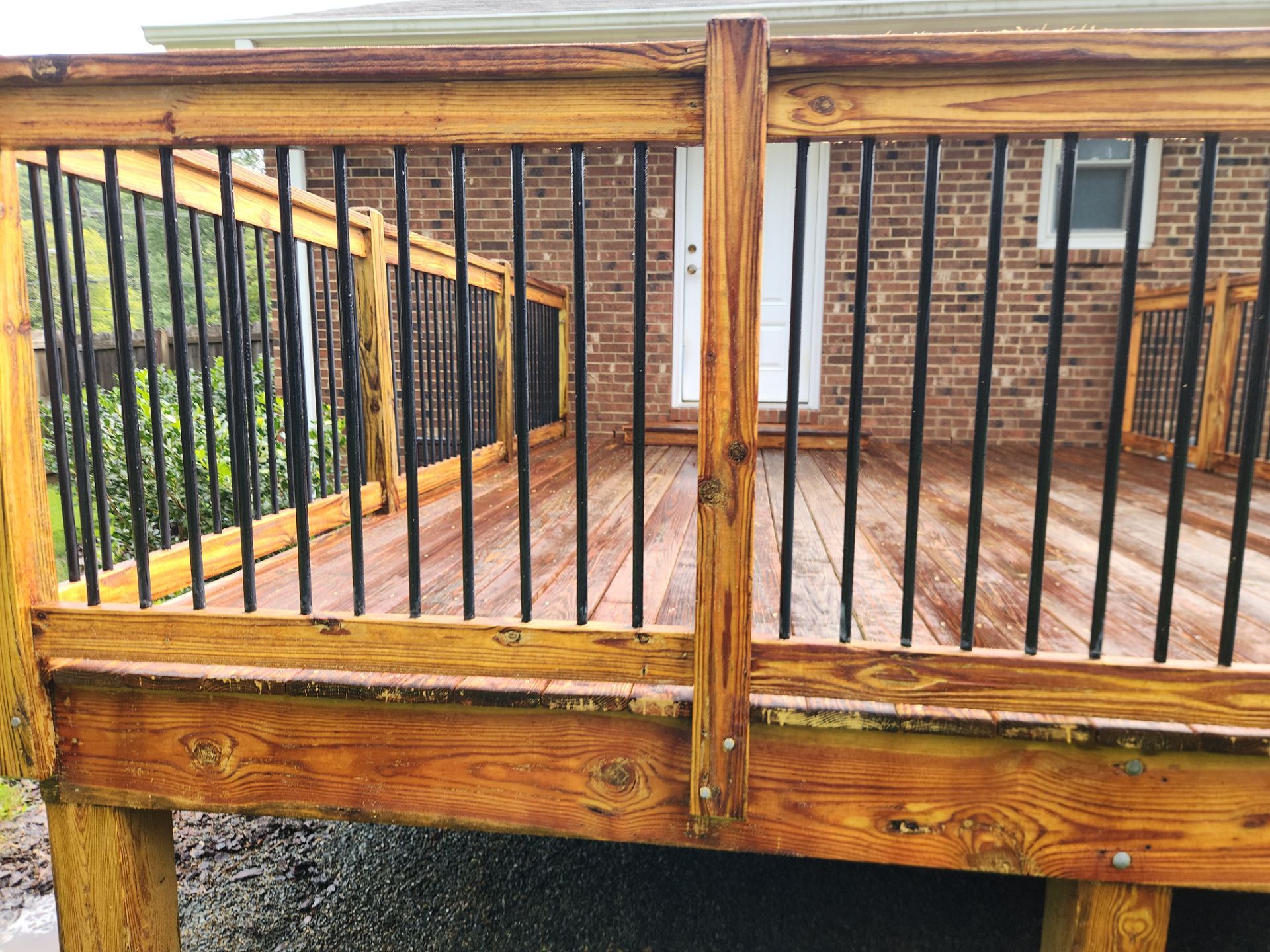 Wood Deck using Wood Sealant by DuraSeal