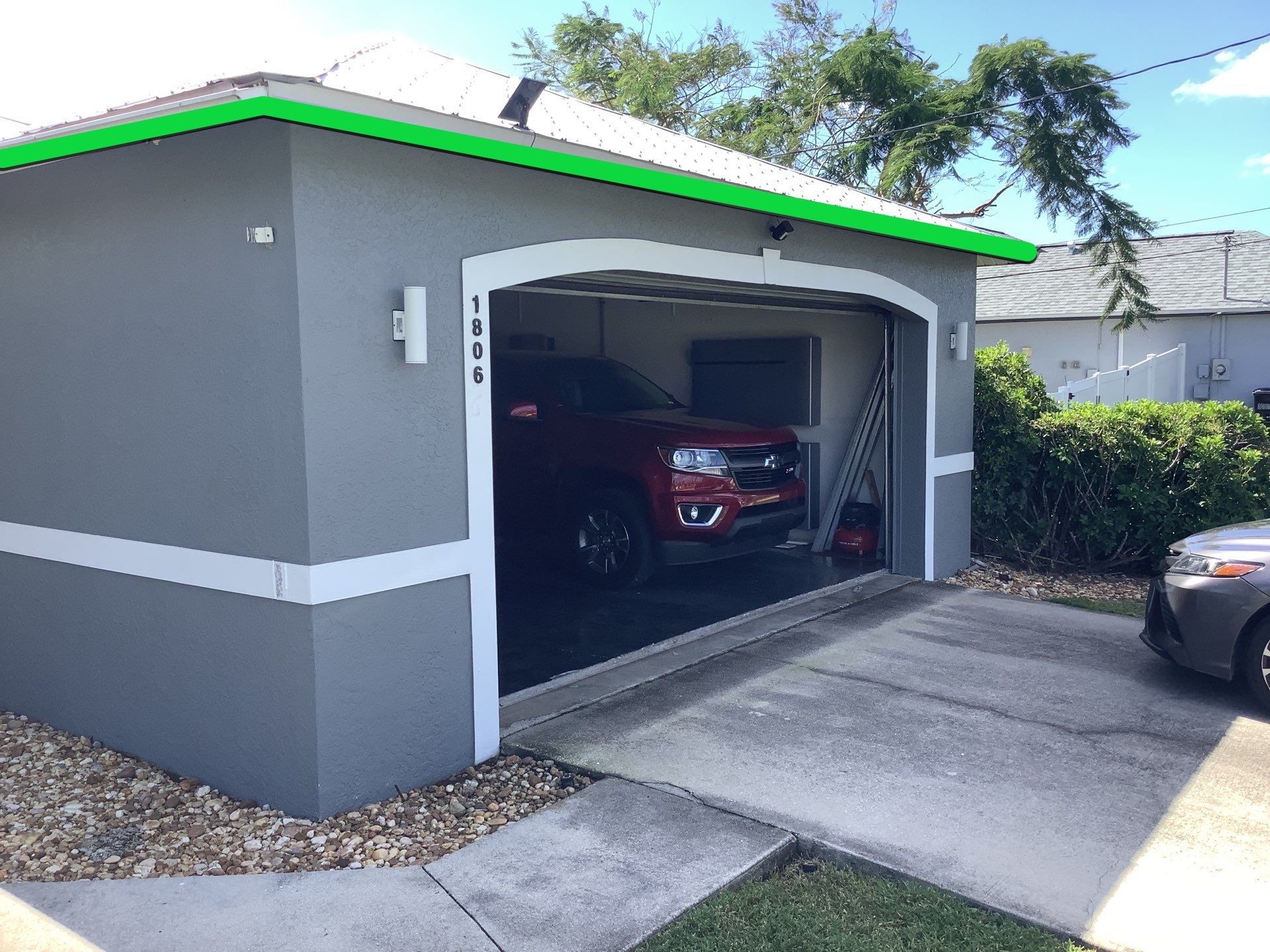 White 6 inch Seamless Gutters in Cape Coral FL by Gutter Professors