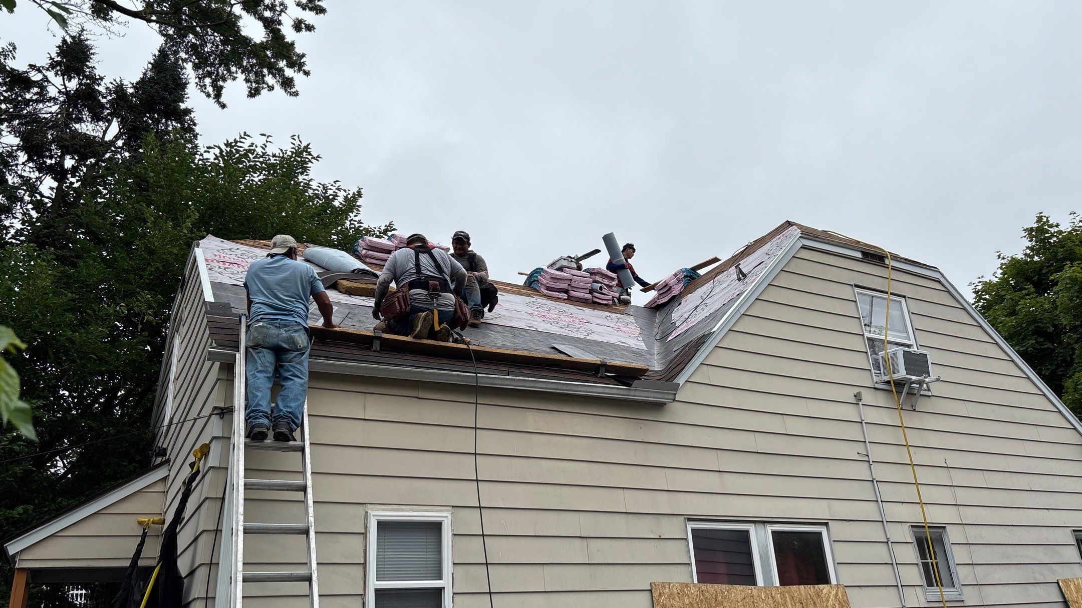 Roof Replacement using Owens Corning Brownwood by 180 Contractors