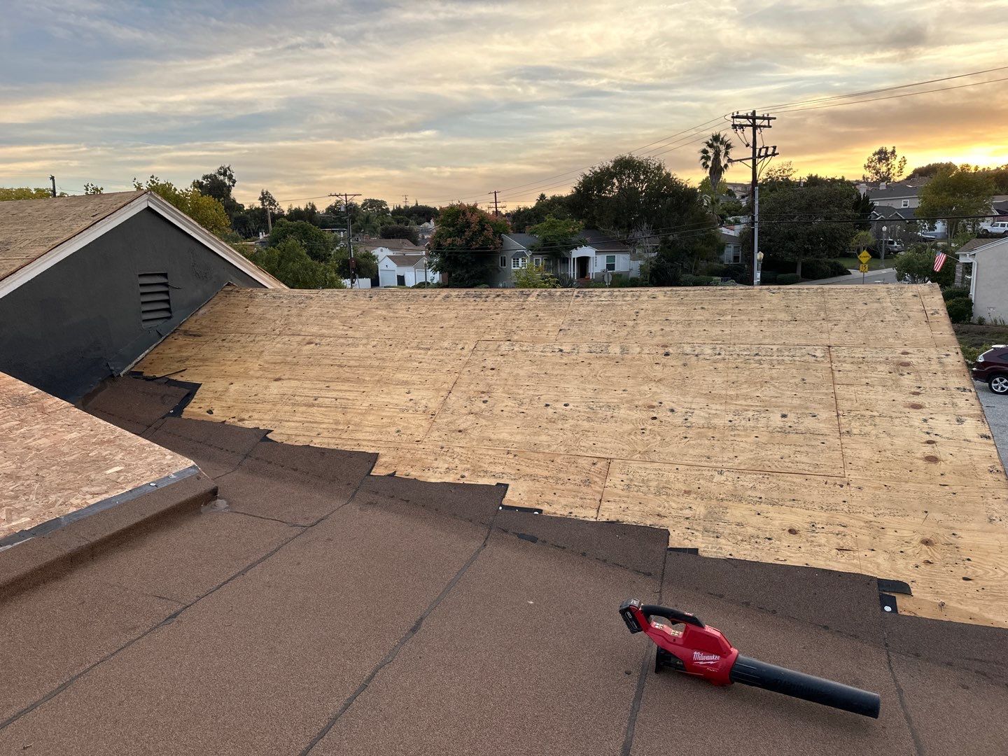 Weathered Gray Shingles by Reimagine Roofing