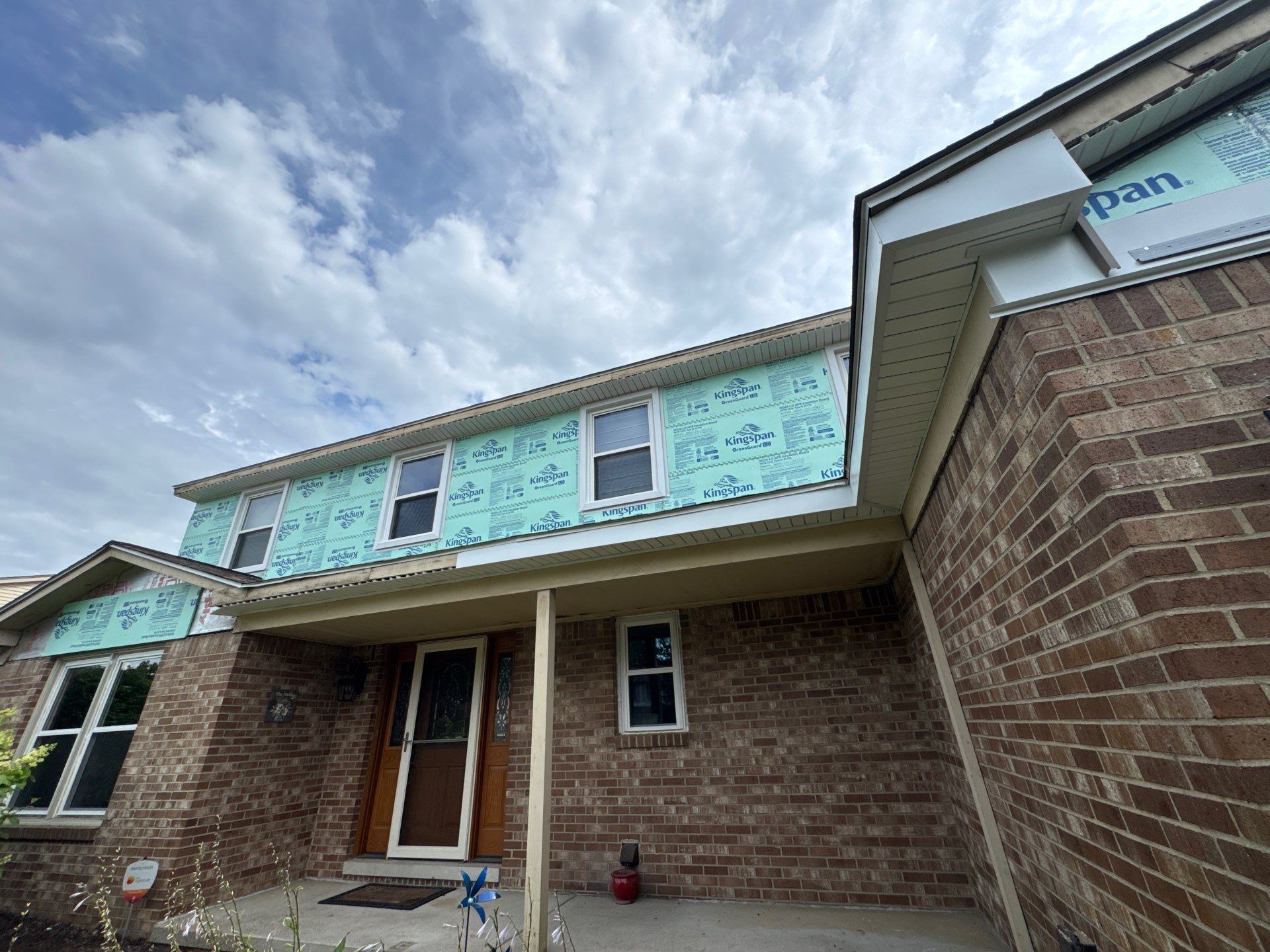 Siding Replacement using Alside S7 Cedar Mill Grain Pebble by 180 Contractors