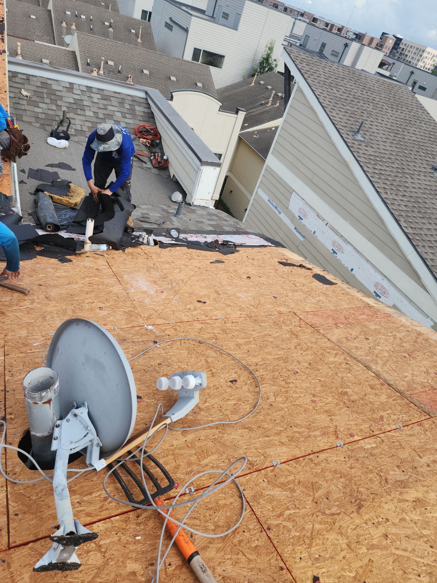 Residential Roofing Installation using Owen's Corning Duration (Lifetime) Shingles by Roof Repair Company