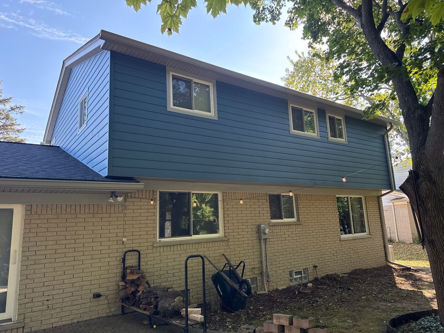 Siding Replacement using Ascend Laguna Blue by 180 Contractors