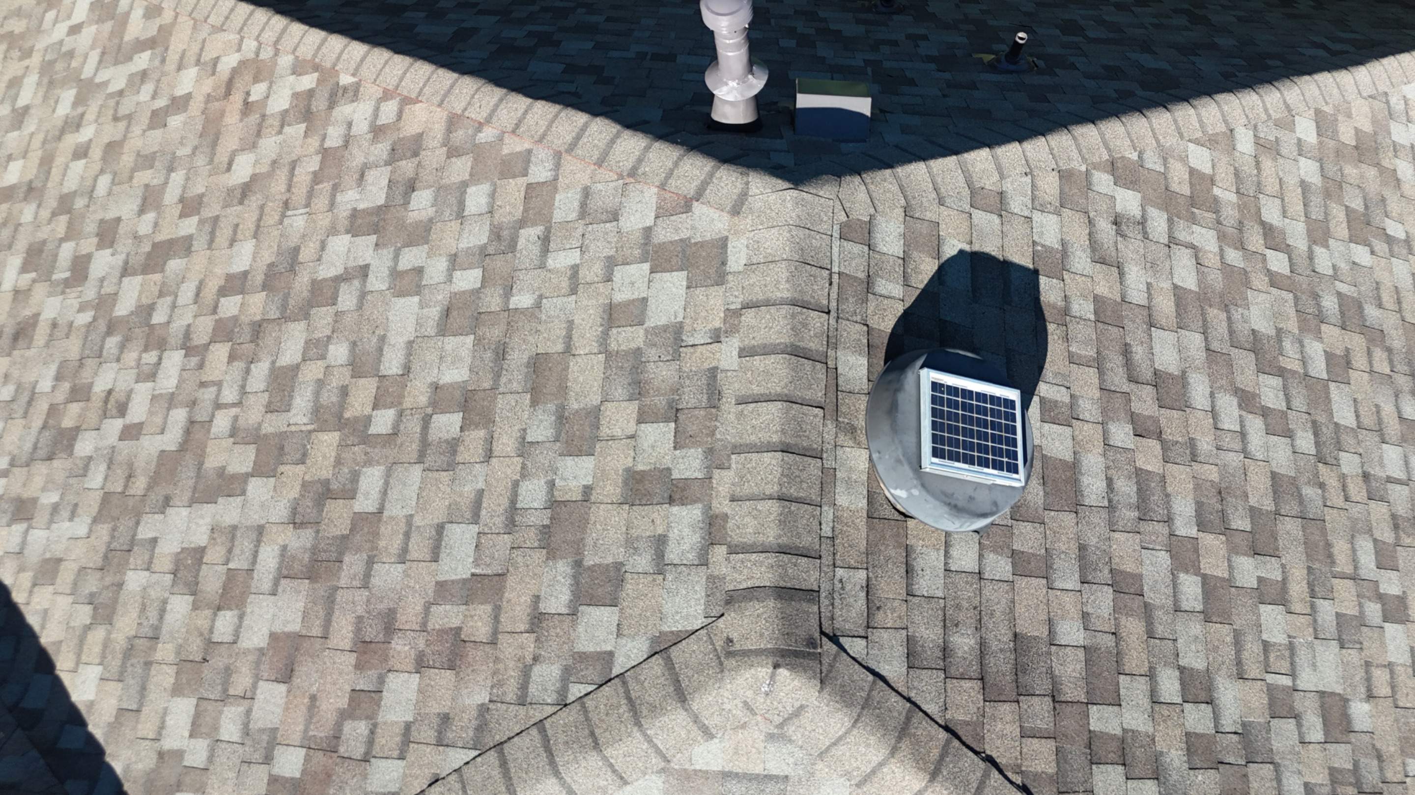 Driftwood - Owens Corning by RoofsOnly.com