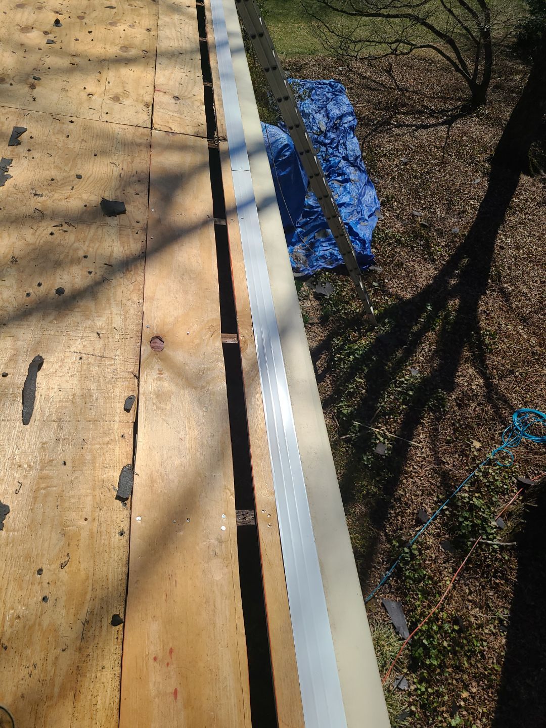 Great Falls: Residential Roof Replacement with CertainTeed Landmark Pro in Max Def Resawn Shake by RM Banning, Inc.