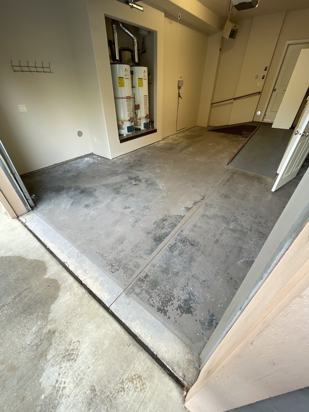 Garage Transformation using Sandstone by Croc Coatings, LLC