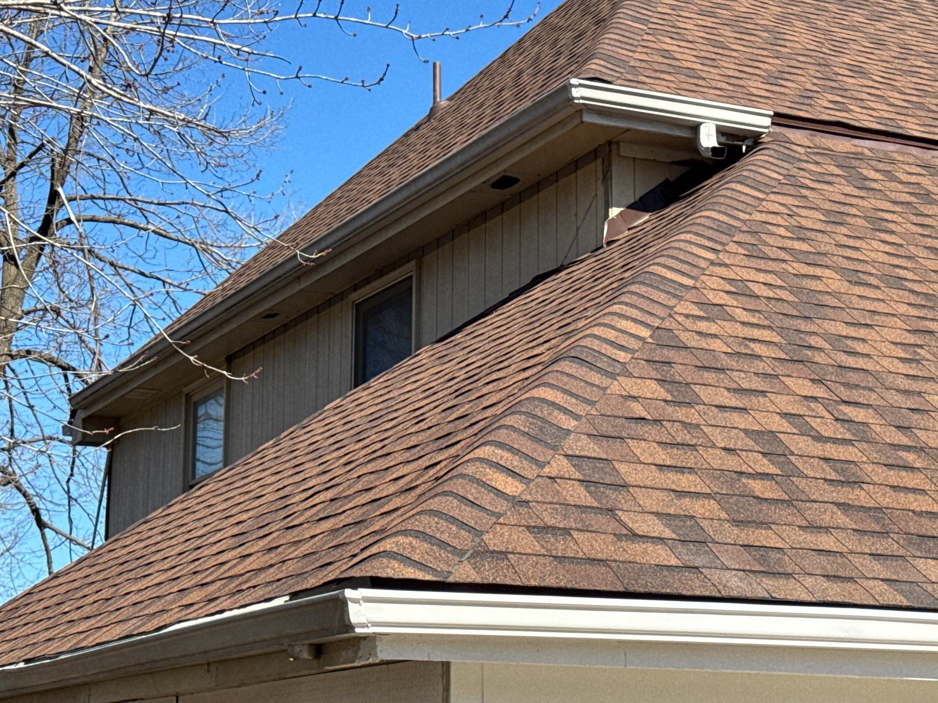 Siding Installation using Clay Market Square by EEC Windows, Siding & Roofing