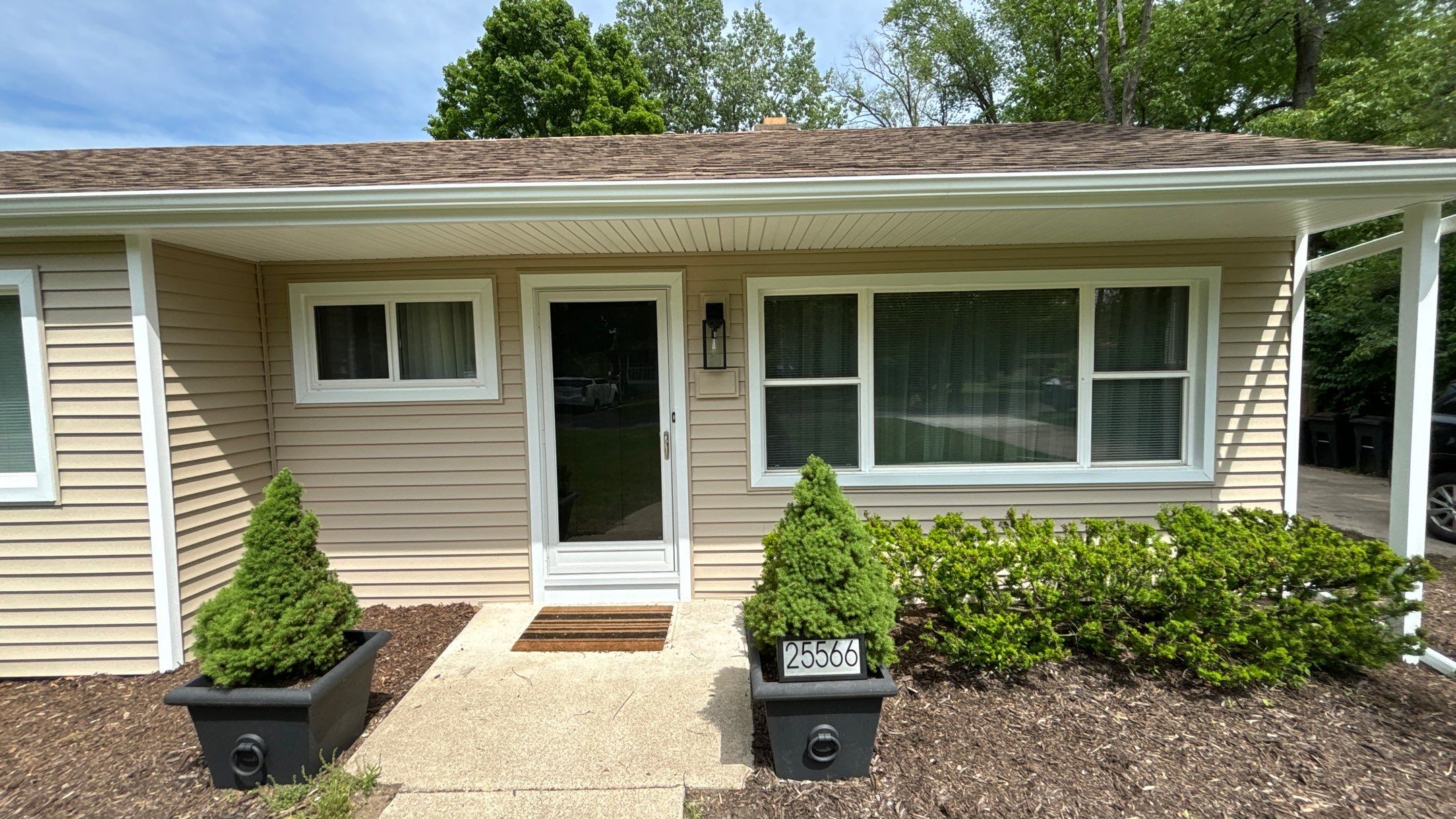 Siding Replacement using Certainteed Classic Restoration D4 by 180 Contractors