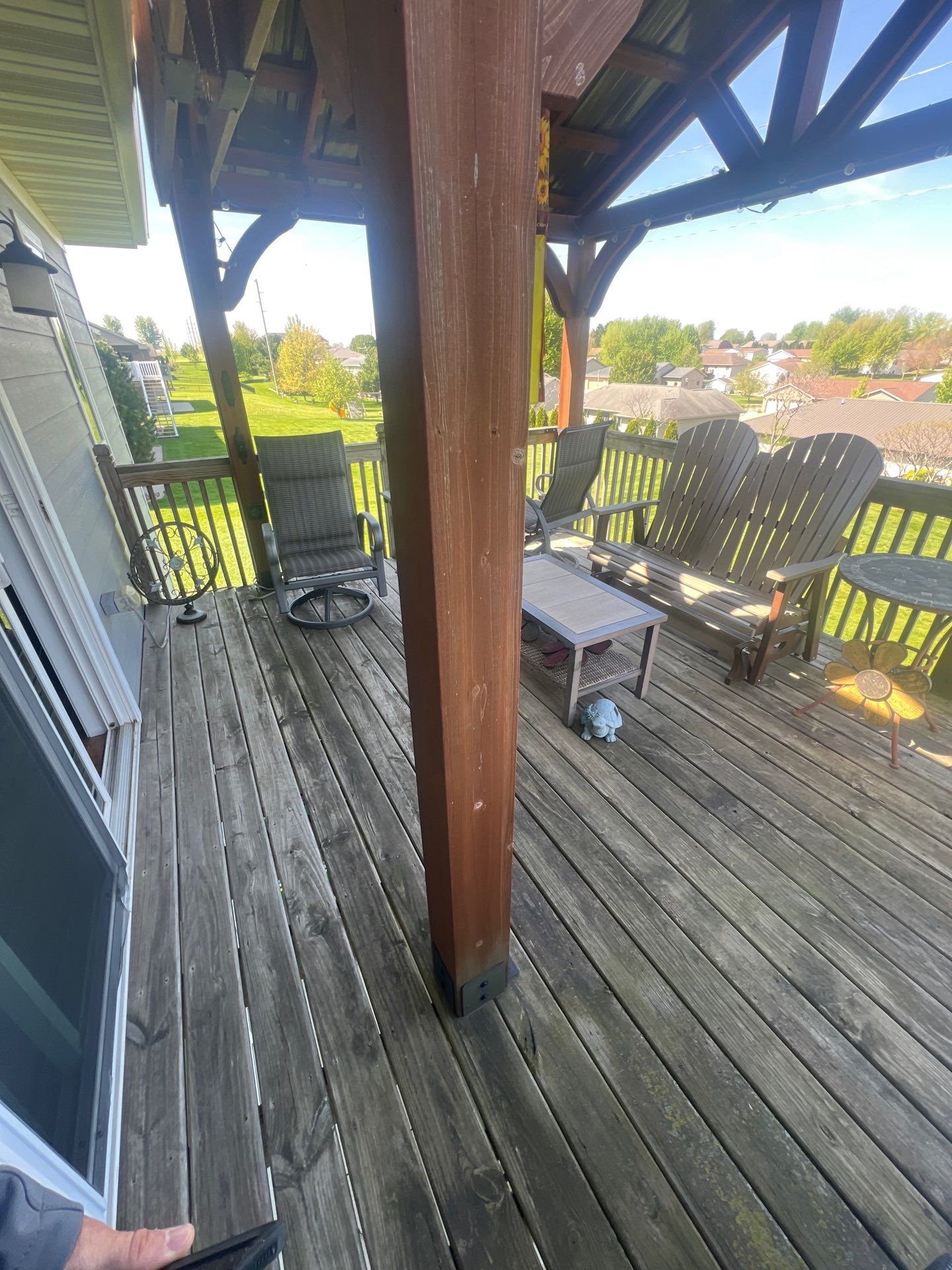 Deck Staining by Grandview Painting
