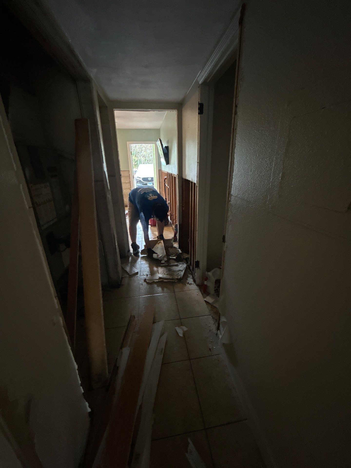 Bradenton Water Damage Repair by Ampm Restoration Services 