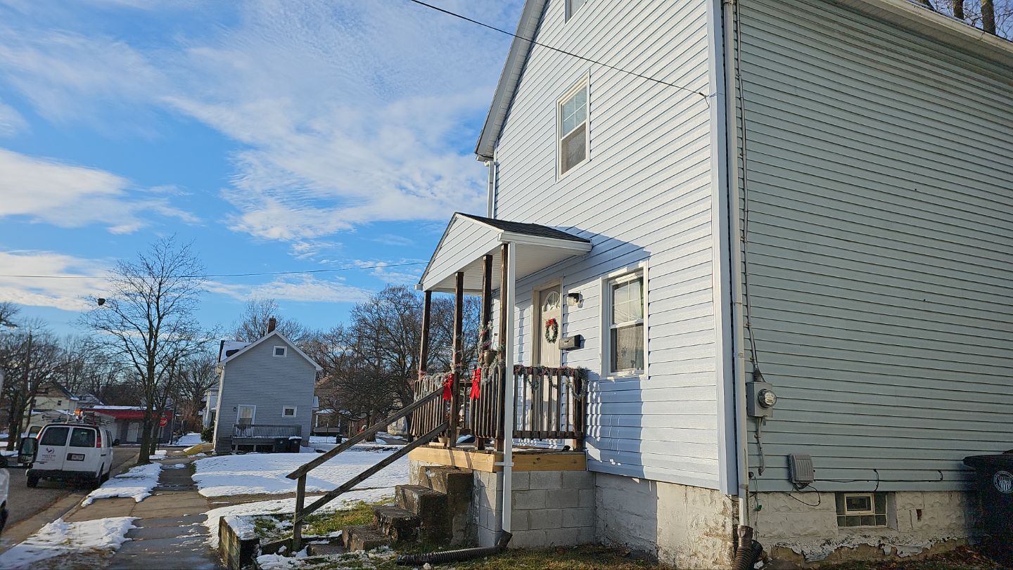 Norandex Cedar Knolls, Color: Smoke by Eagle Eye Roofing