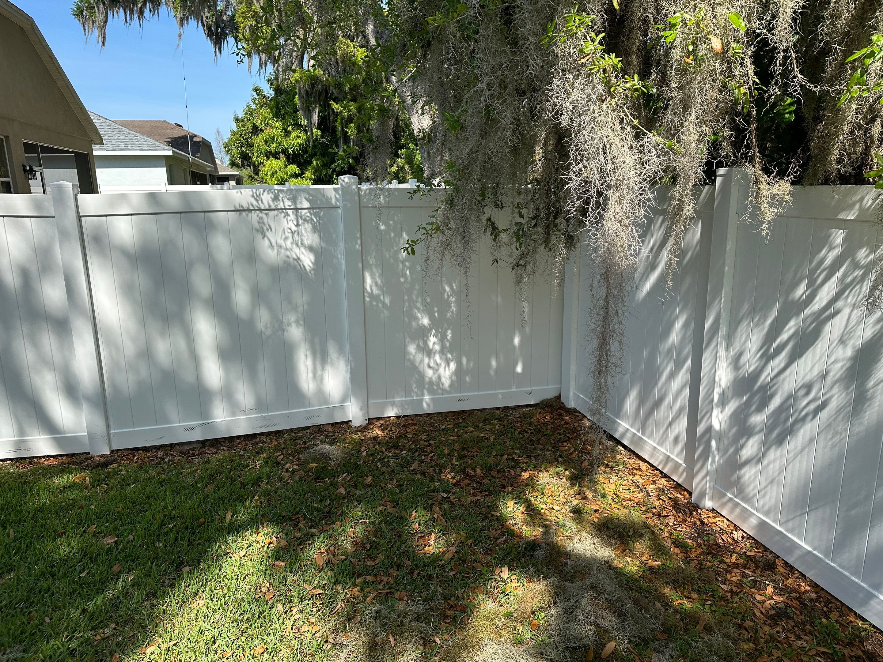 House Wash, Vinyl Fence, Patio, Driveway & Sidewalk Cleaning in Oakley Place, Ellenton, FL | Sunshine AquaWash by Sunshine AquaWash
