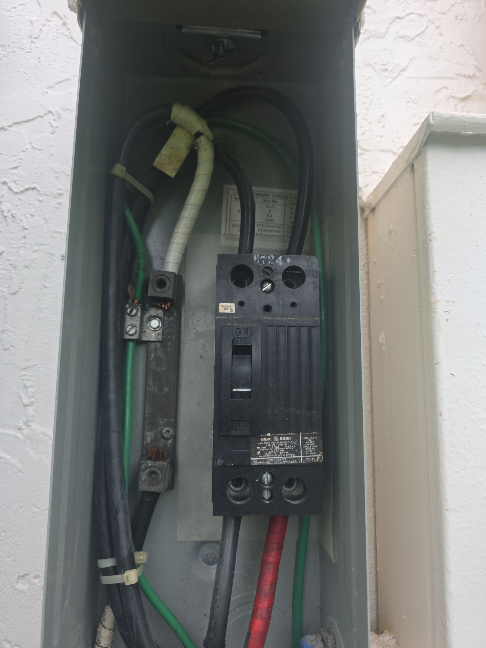 We  conducted an Inspection of this residential property to verify the condition and performance of the property. by Picos Construction Engineering