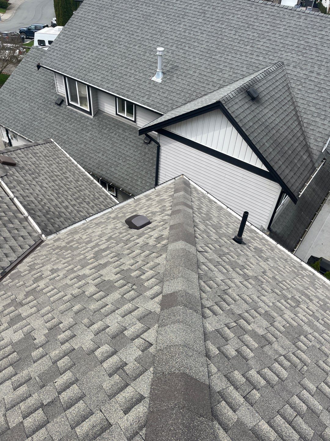 Residential Re-Roof using Timberline HDZ Weatherwood by Top Notch Roofing Inc