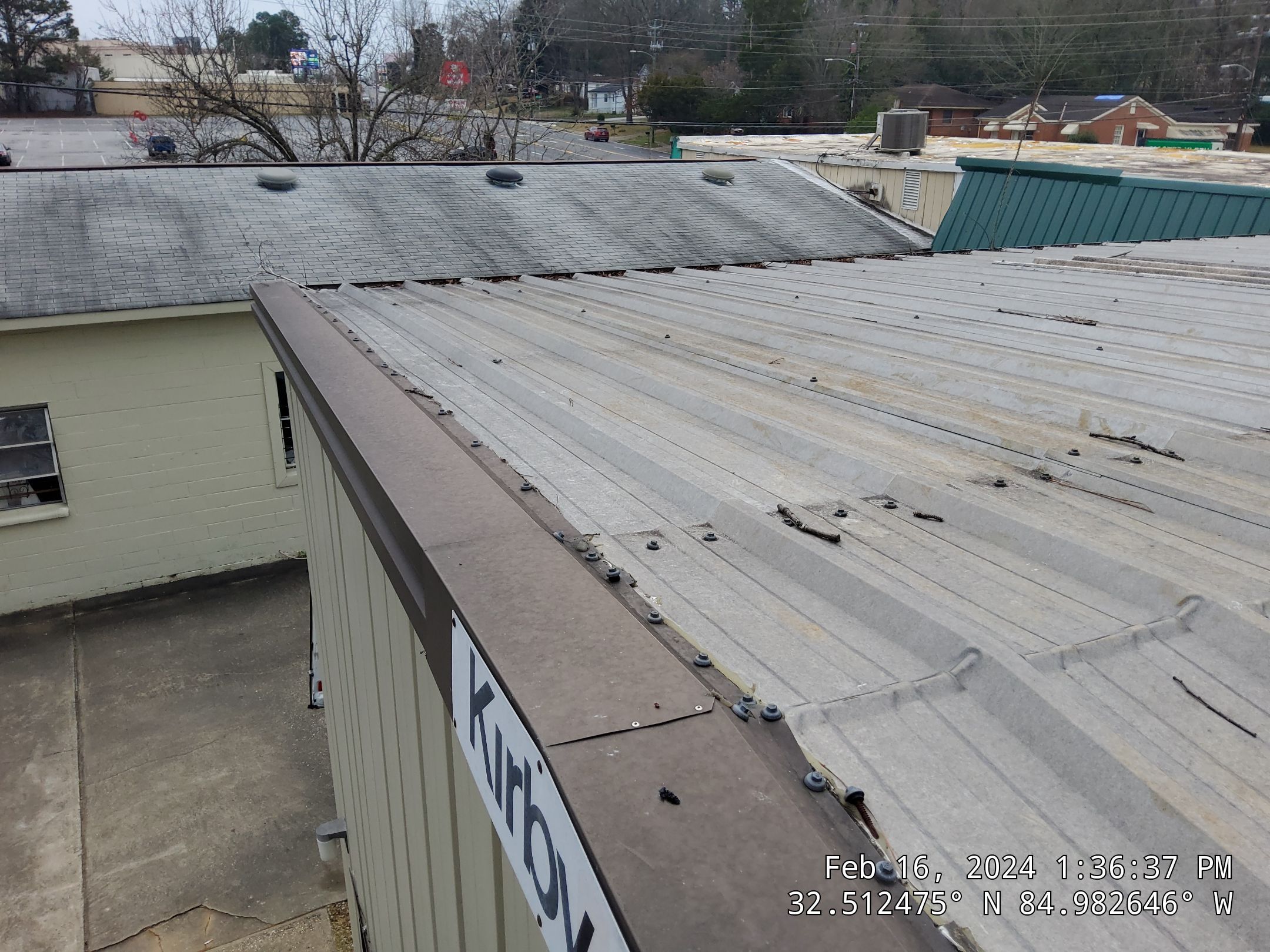 Master Clean Roof and Gutter Cleaning by iGreen Solutions